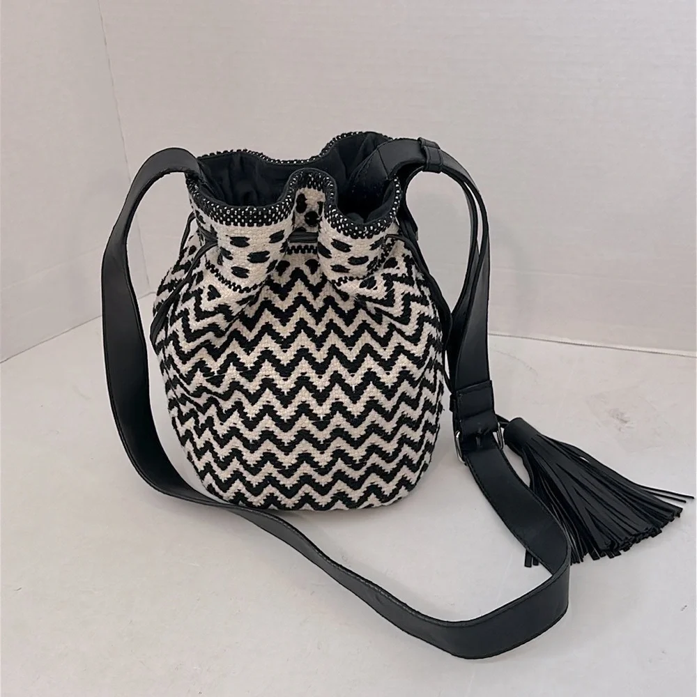Rebecca Minkoff Sol Knit Bucket Bag like new!